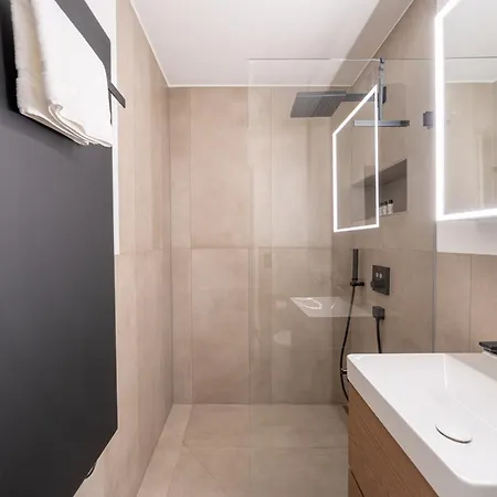 Eden C By Vacations, Exklusive Mit Terrasse & Parkplatz Im Zentrum Апартаменты Ароза