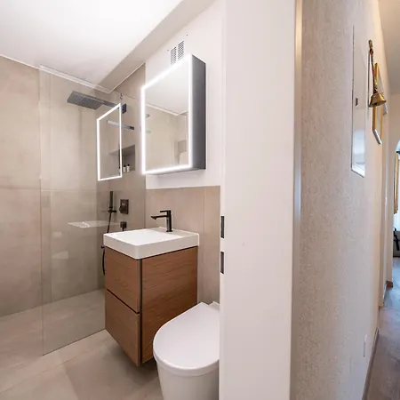 Апартаменты Eden C By Vacations, Exklusive Mit Terrasse & Parkplatz Im Zentrum *